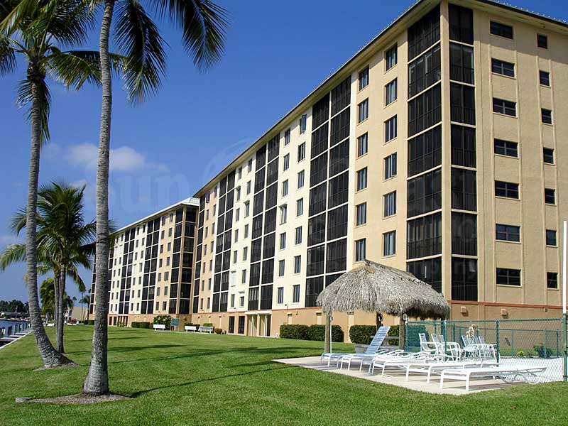 River Towers Community Pool and Cabana